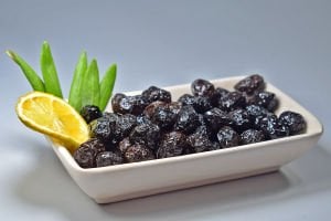 Sazak Az Tuzlu Kuru Sele Siyah Zeytin 900 gr