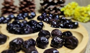 Sazak Siyah Sele Zeytin İri Taneli Aç bitir 250 Gr